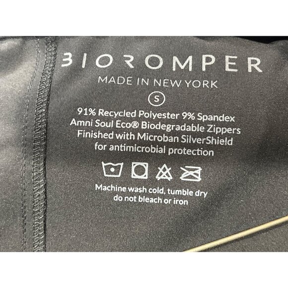 Black Biodegradable BioRomper W/ Zippered Pockets & Hood Size Small DH11 - Picture 3 of 8